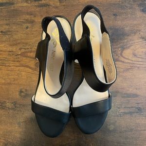 NEW Nine West chunky heel